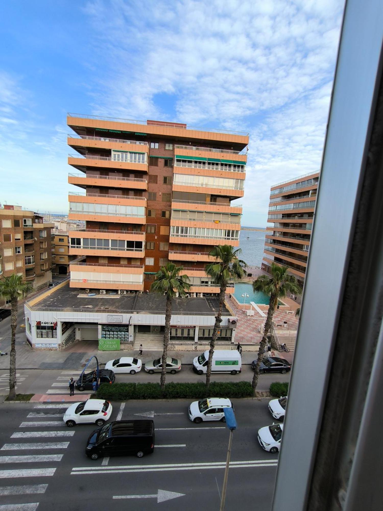 Apartamento Con Buena Vista Apartment Torrevieja Exterior photo